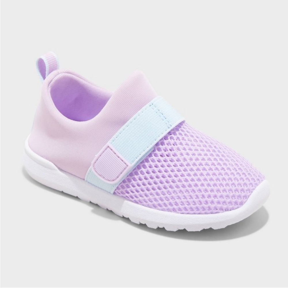 NWOT Cat & Jack Austen Water Shoes - Purple - Size 5